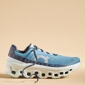 On Cloudmonster - Dust/Vapor women’s size 9